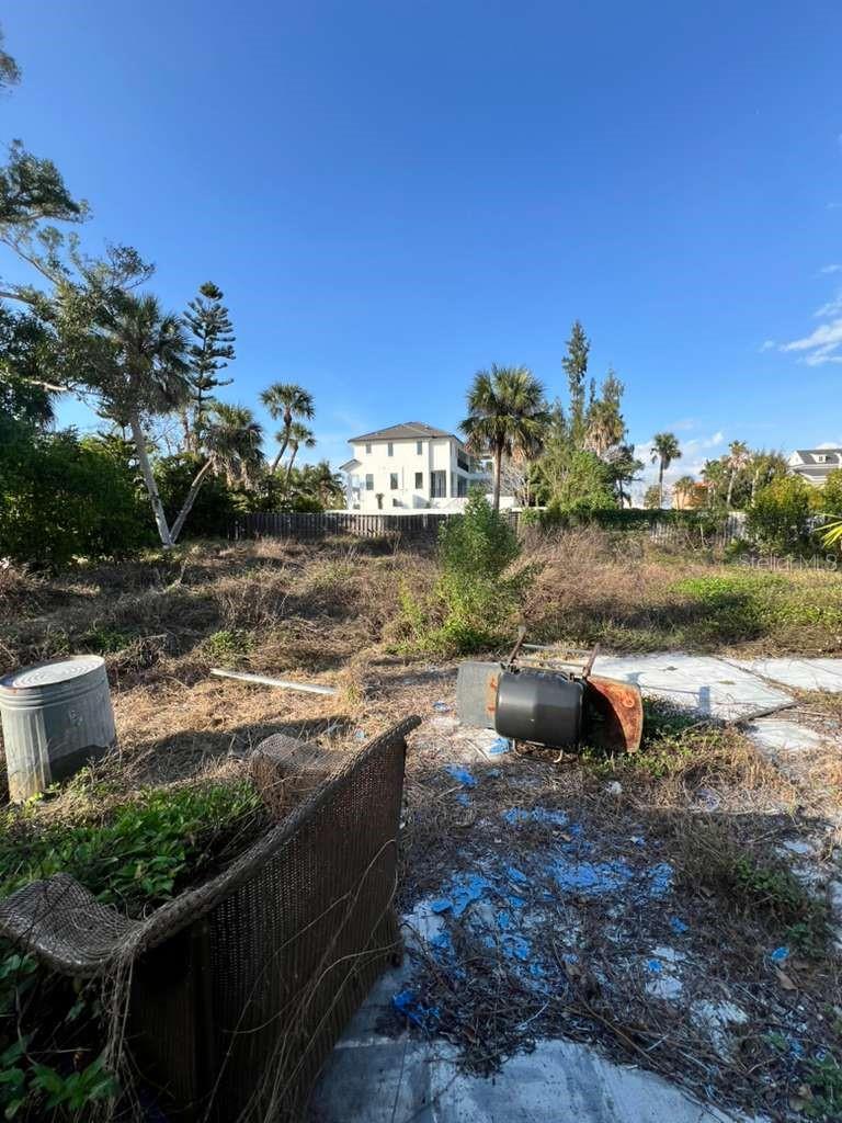 Image 7 of 42 For 749 Siesta Drive