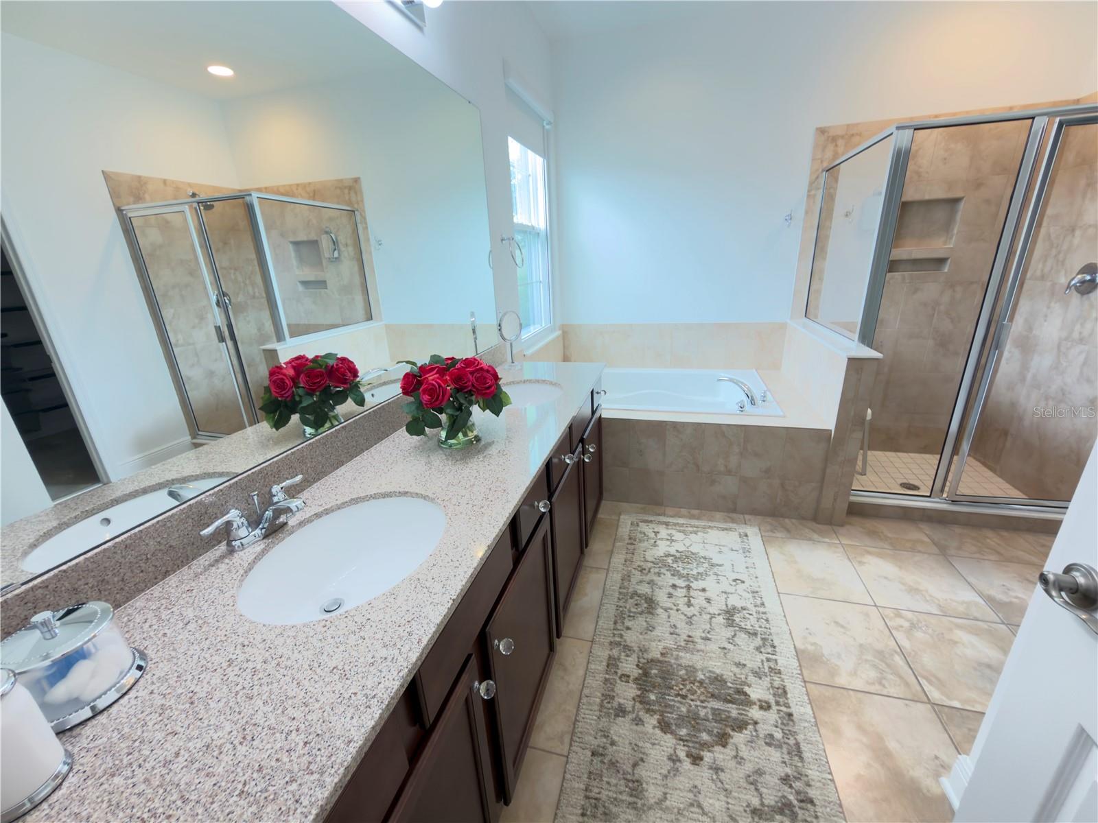 Image 16 of 31 For 15976 Citrus Knoll Drive