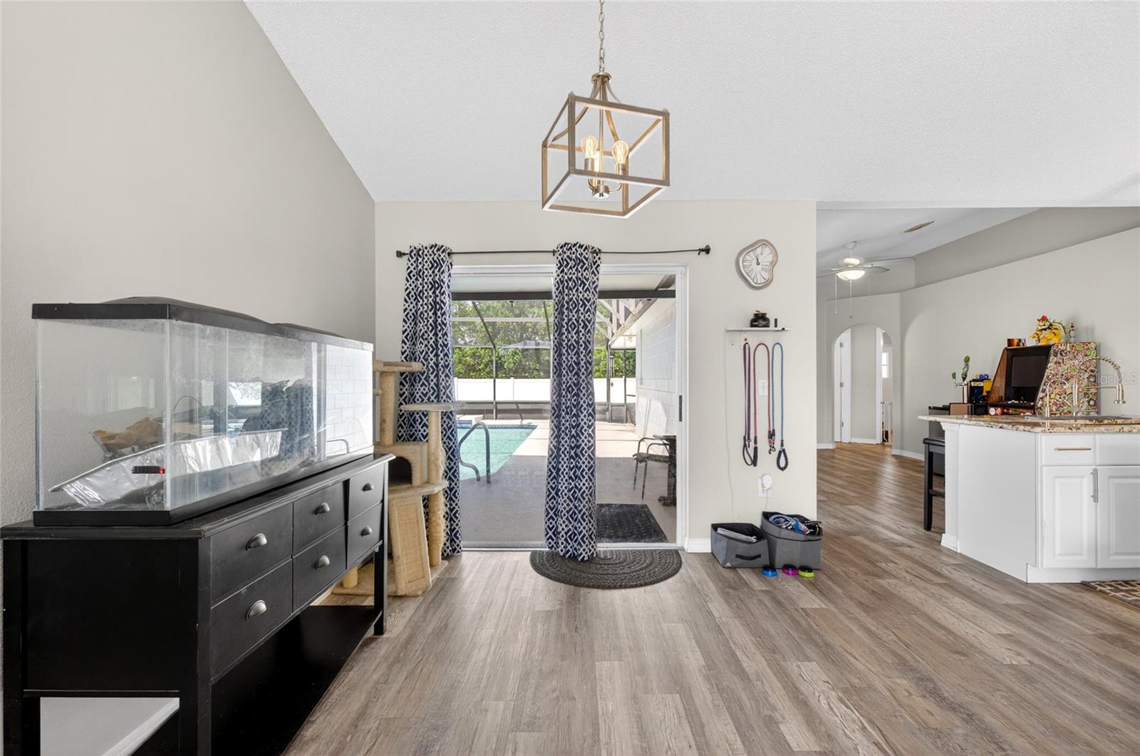 Image 12 of 49 For 718 Toulon Drive