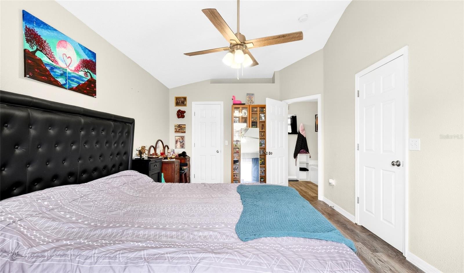 Image 16 of 49 For 718 Toulon Drive