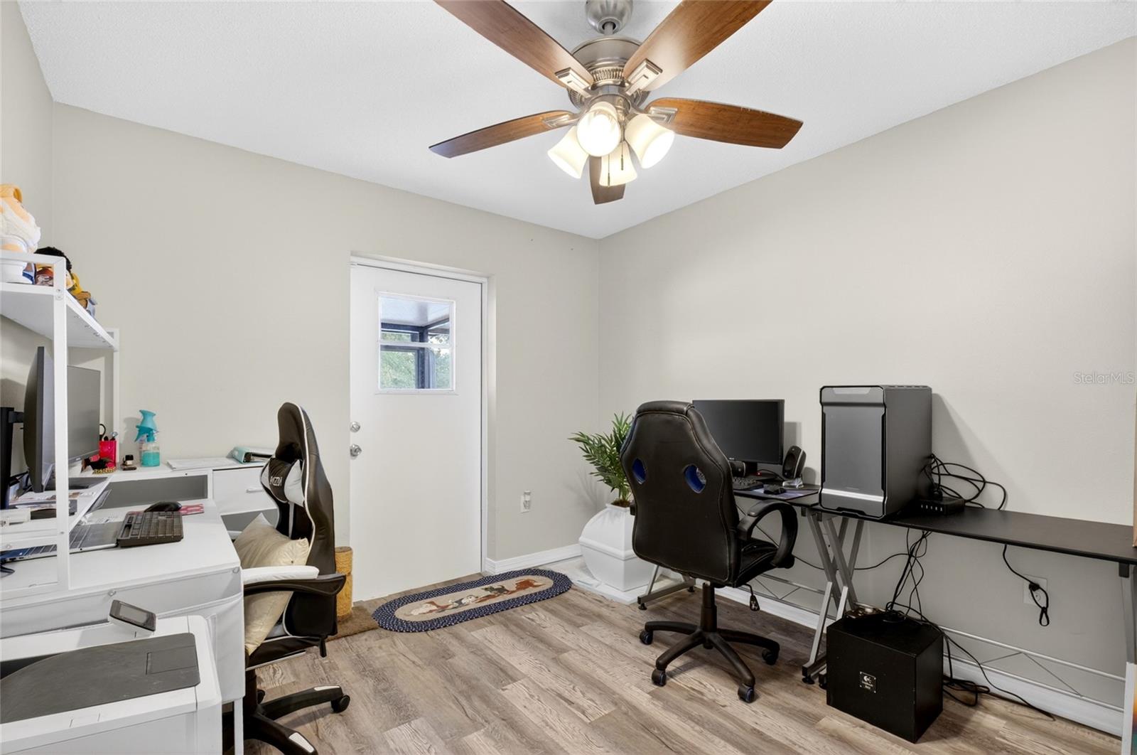 Image 22 of 49 For 718 Toulon Drive