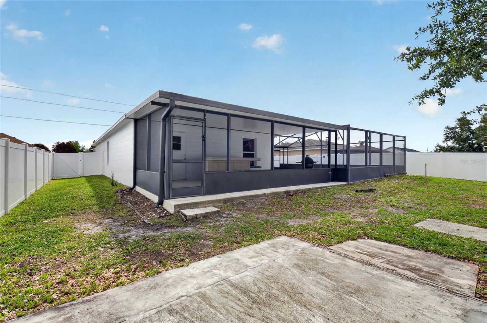 Image 33 of 49 For 718 Toulon Drive