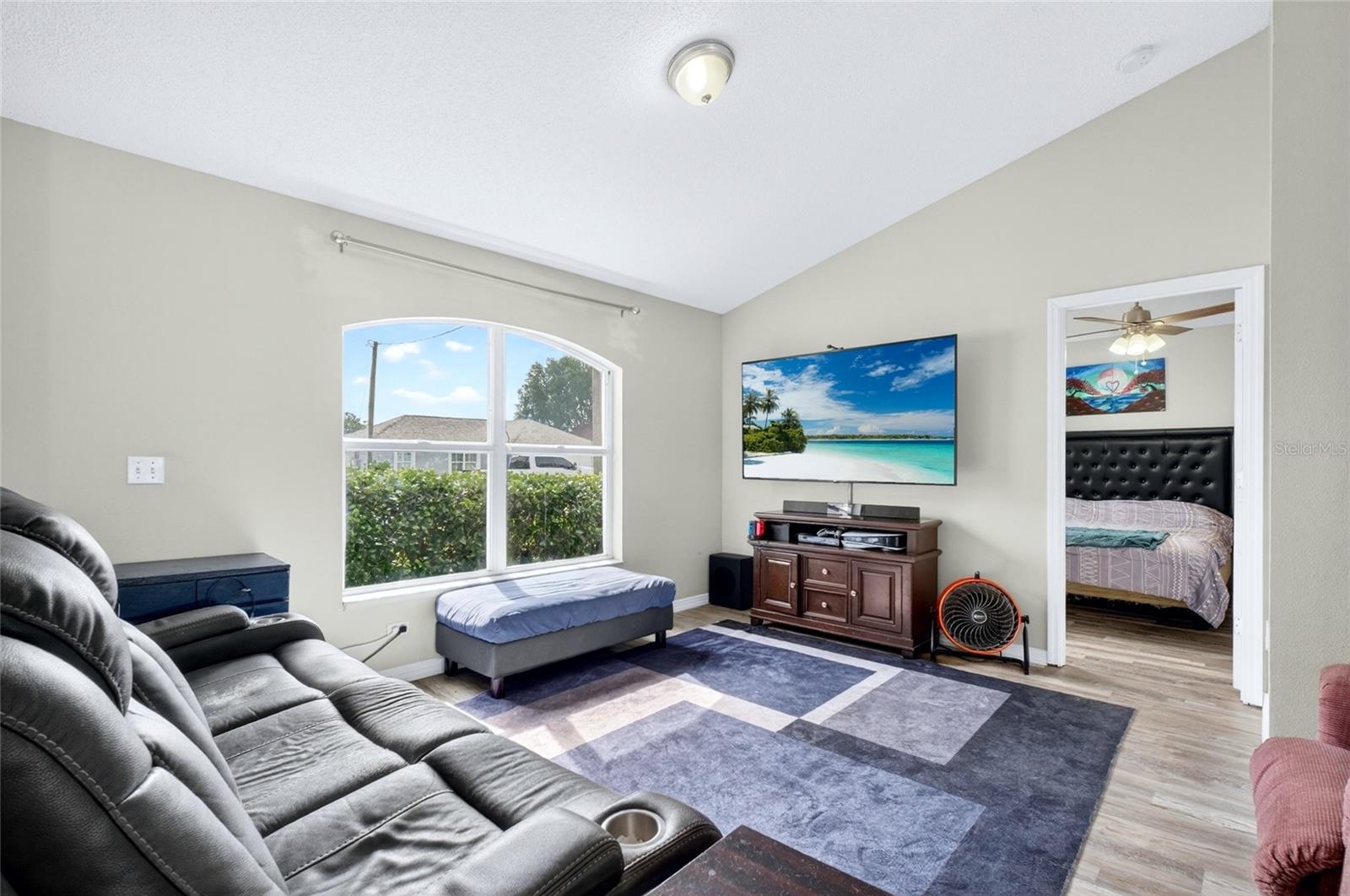 Image 4 of 49 For 718 Toulon Drive