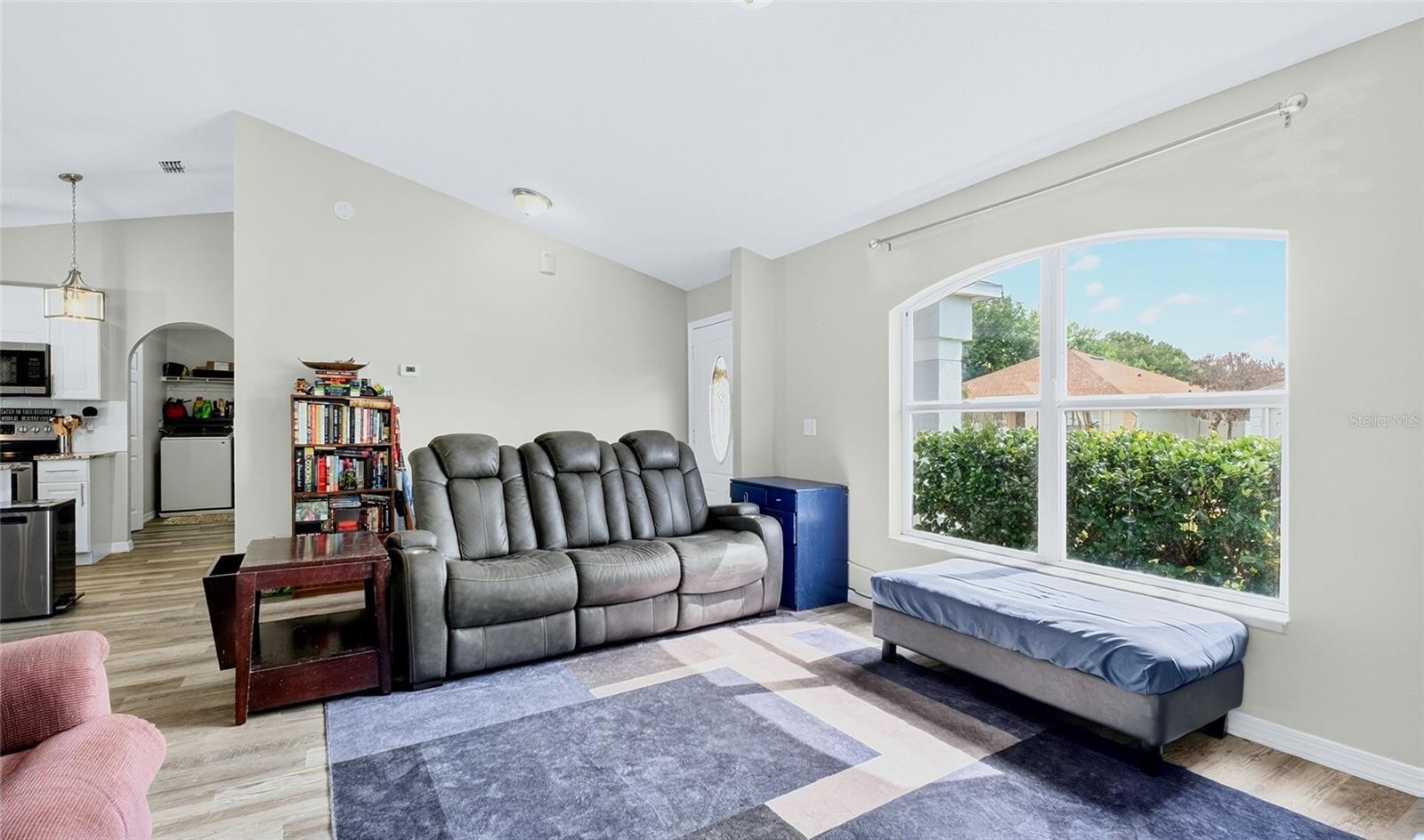 Image 5 of 49 For 718 Toulon Drive