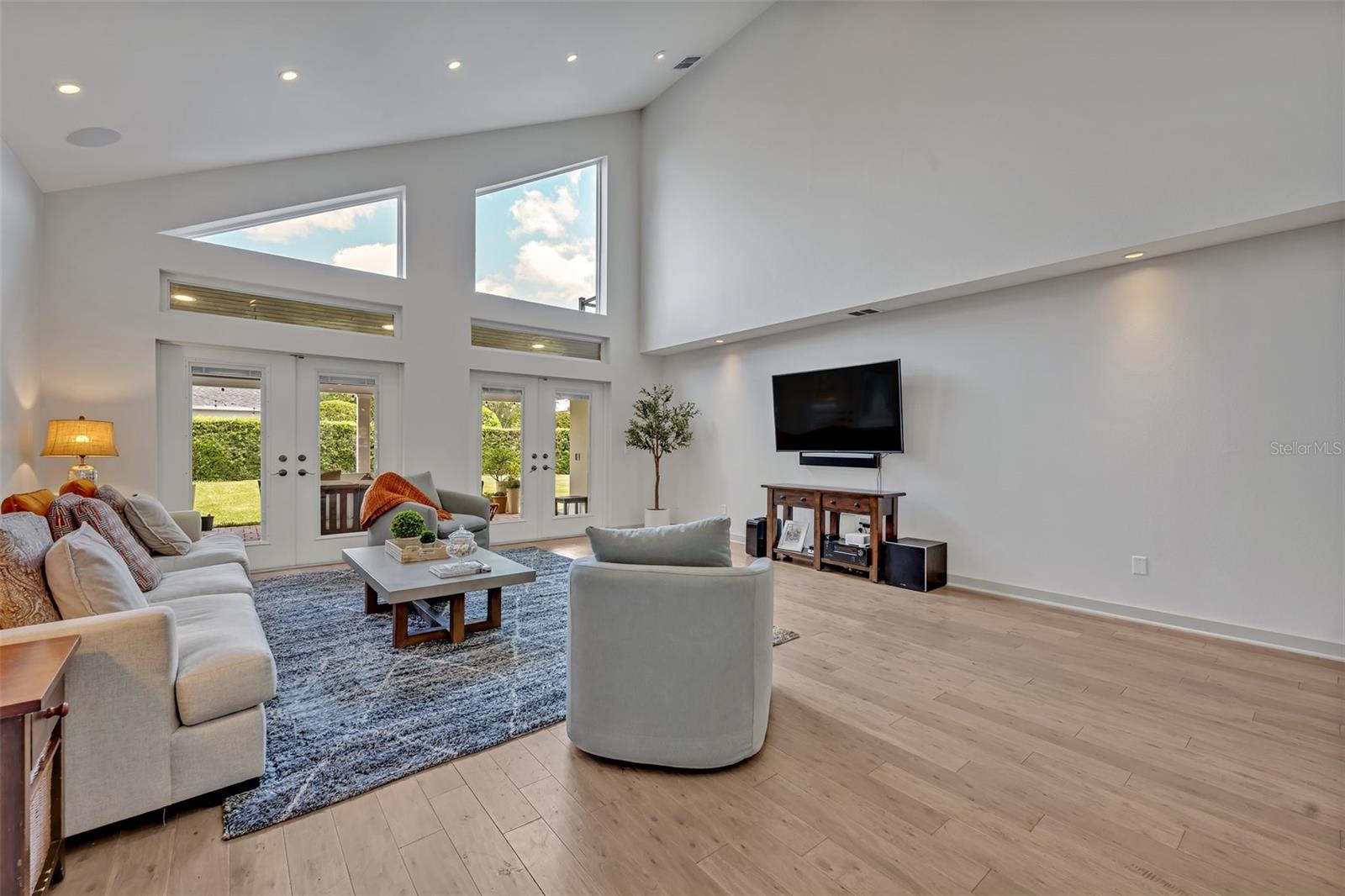 Image 23 of 58 For 1661 Woodland Avenue