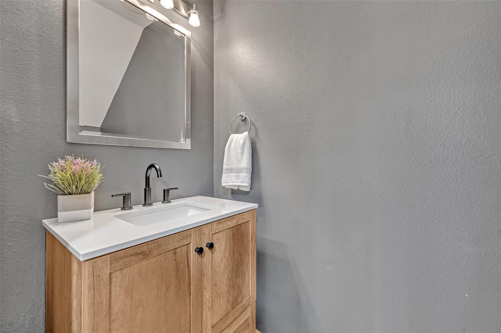 Image 27 of 58 For 1661 Woodland Avenue