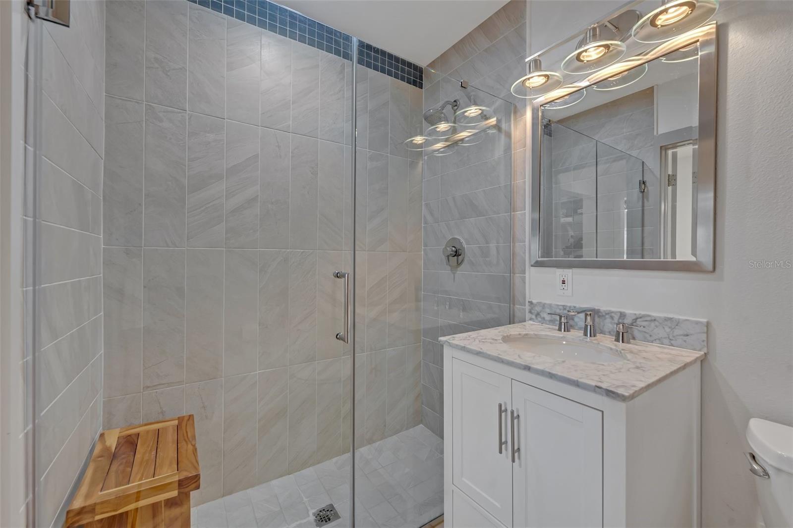 Image 32 of 58 For 1661 Woodland Avenue