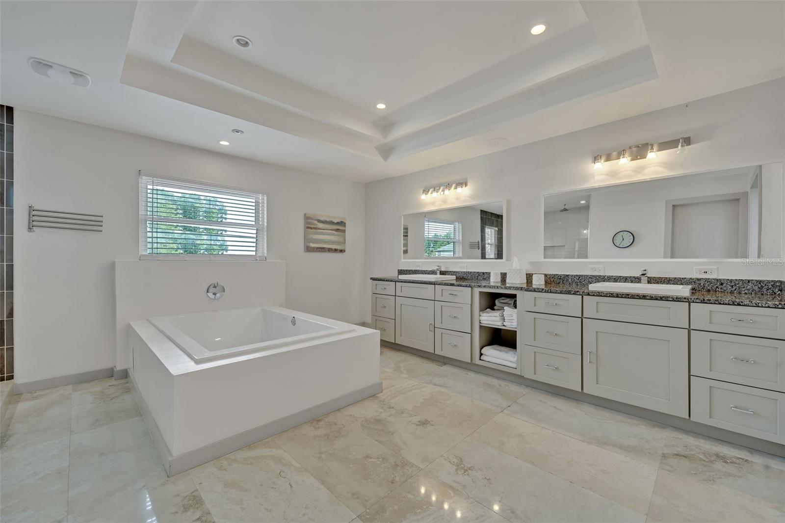 Image 41 of 58 For 1661 Woodland Avenue