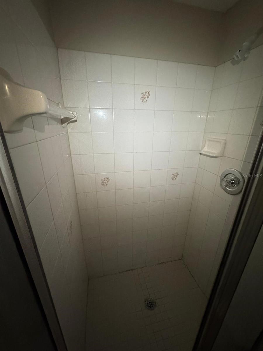 Image 9 of 17 For 2416 Garden Terrace 203