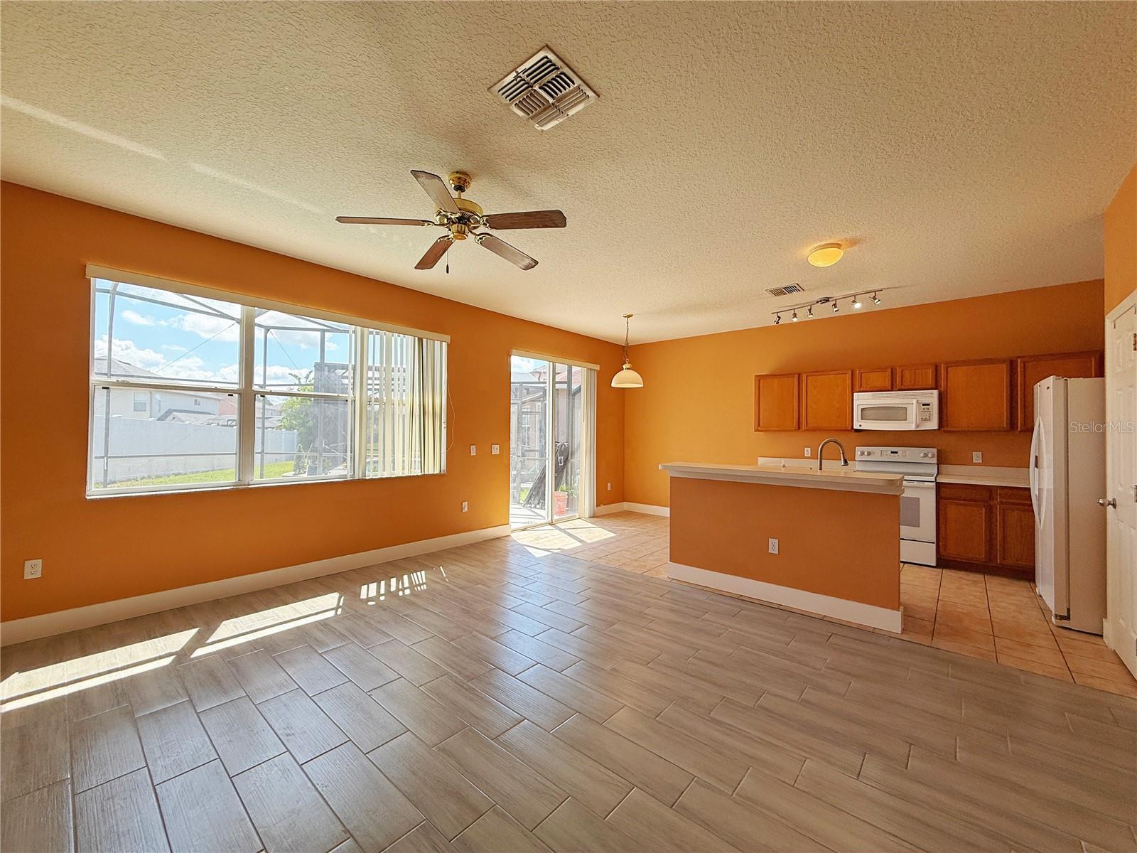 Image 6 of 17 For 194 Sand Ridge Drive