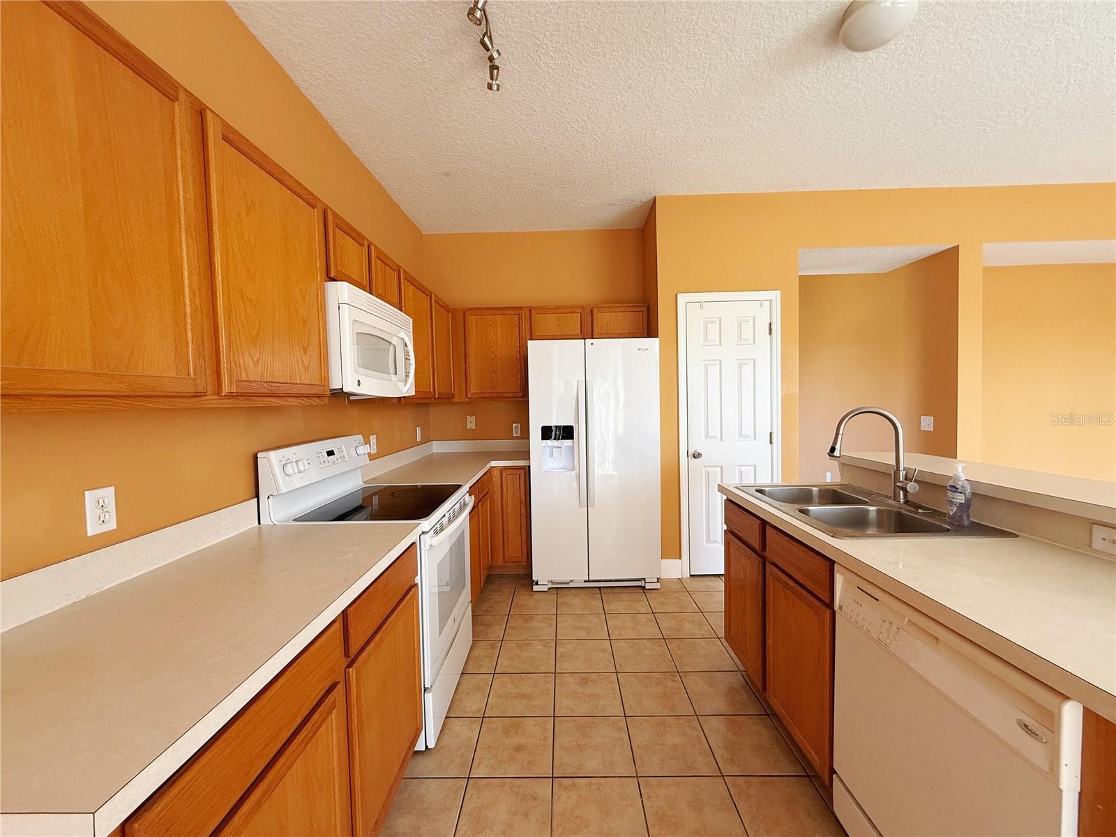 Image 8 of 17 For 194 Sand Ridge Drive