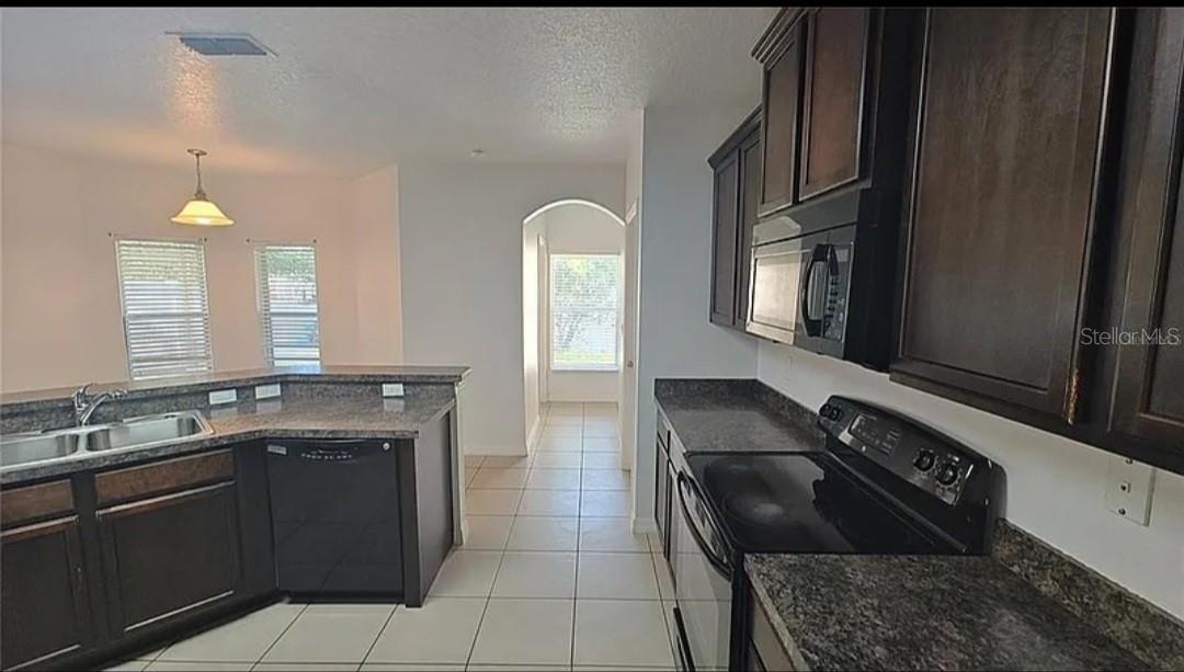 Image 3 of 14 For 460 Nadeau Way