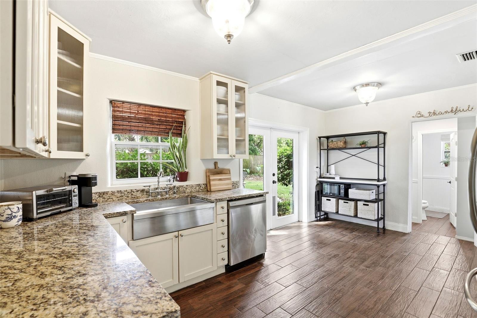 Image 13 of 33 For 2518 Weber Street