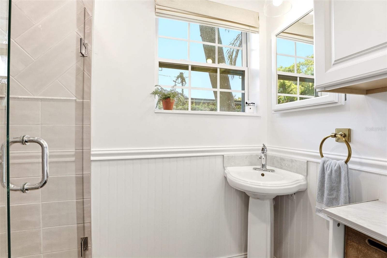 Image 20 of 33 For 2518 Weber Street