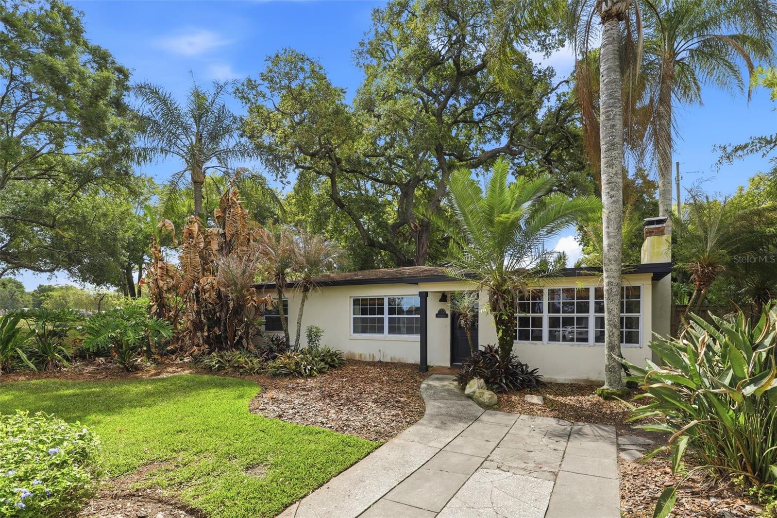 Image 4 of 33 For 2518 Weber Street