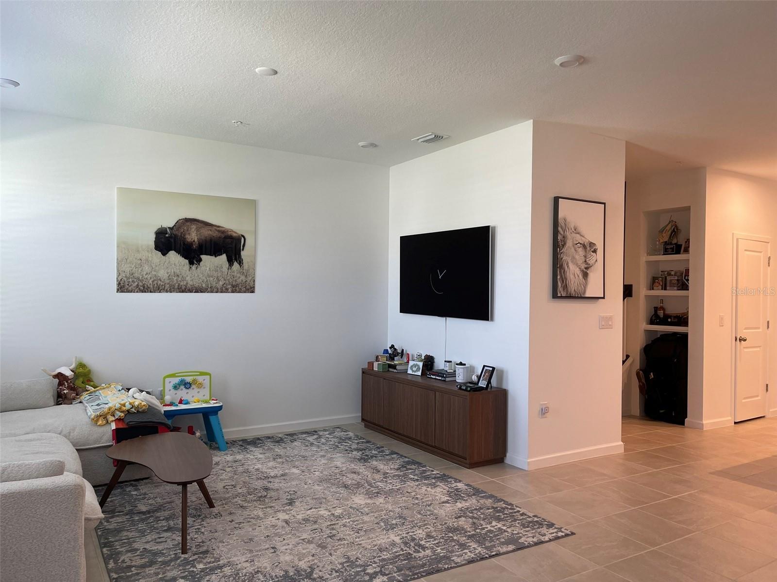 Image 3 of 17 For 3172 Gardenia Reserve Street