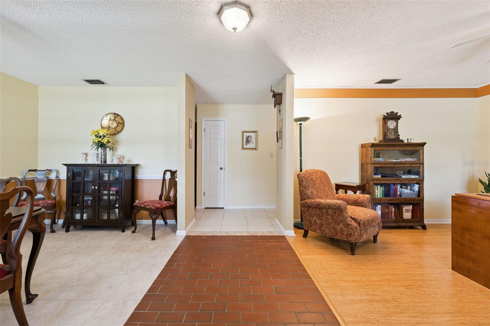 Image 19 of 60 For 7923 Thurmond Court