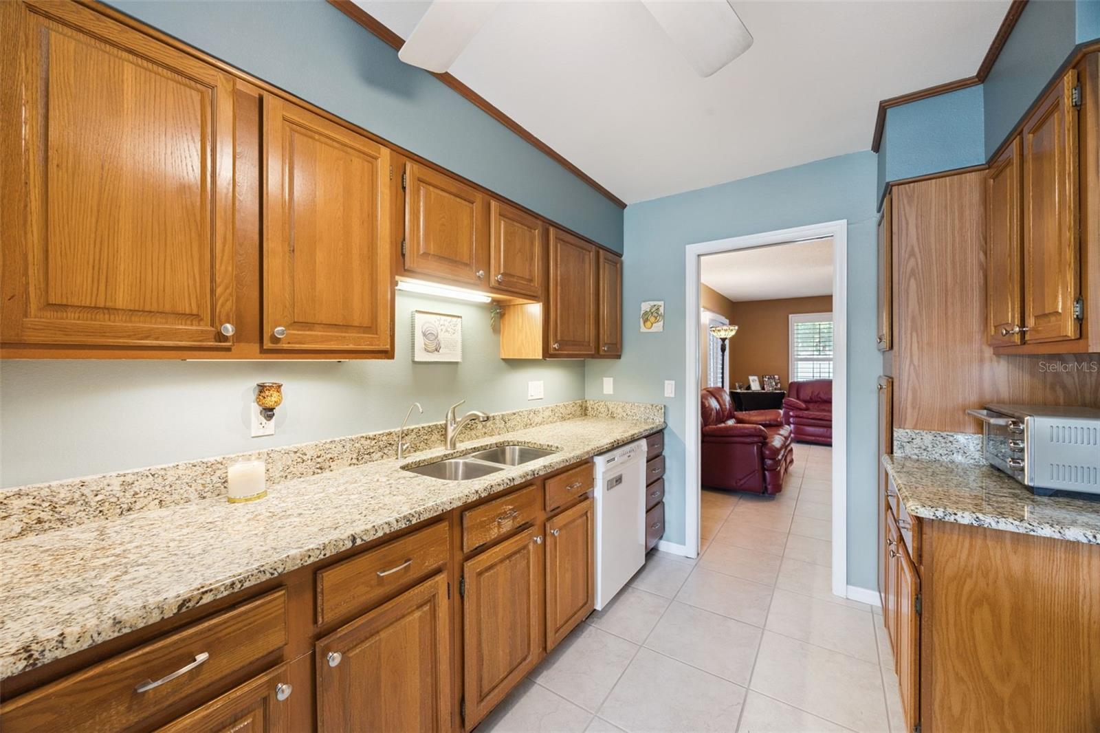 Image 6 of 60 For 7923 Thurmond Court