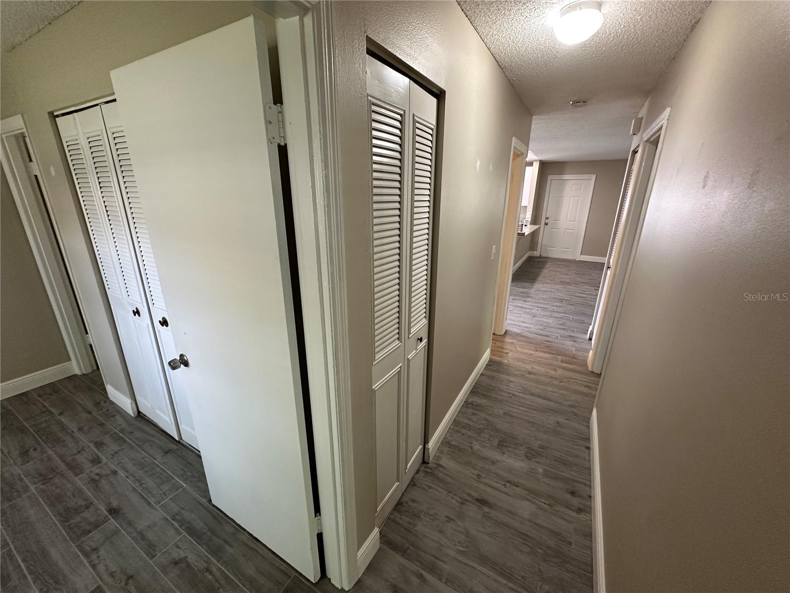 Image 17 of 24 For 643 David Street