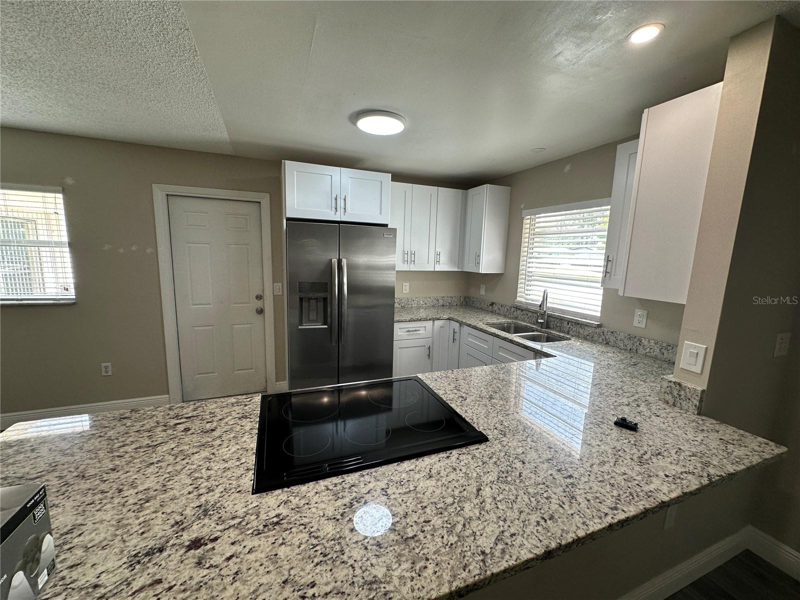 Image 4 of 24 For 643 David Street