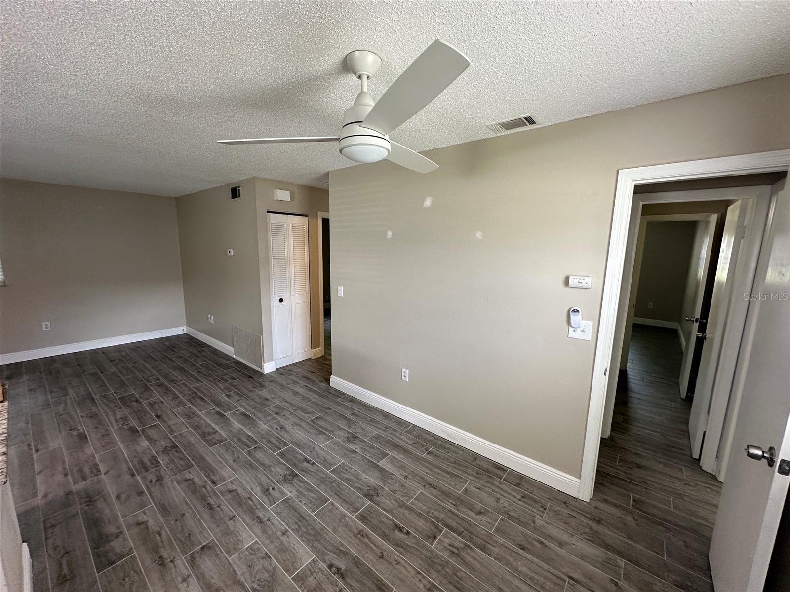 Image 8 of 24 For 643 David Street