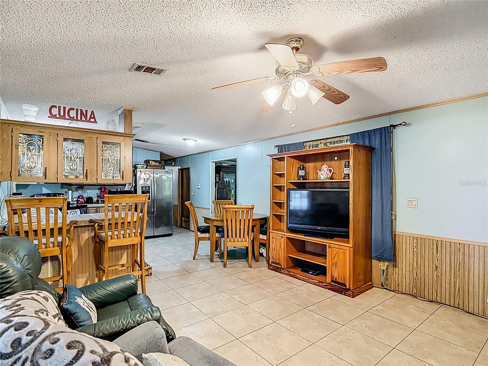 Image 13 of 51 For 821 Irene Drive