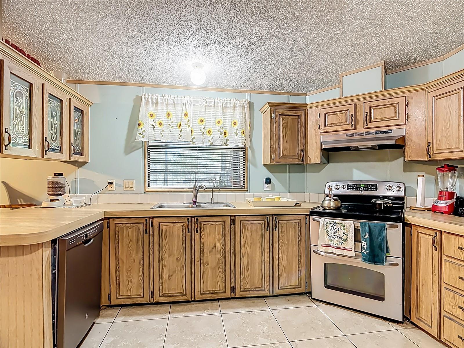 Image 18 of 51 For 821 Irene Drive