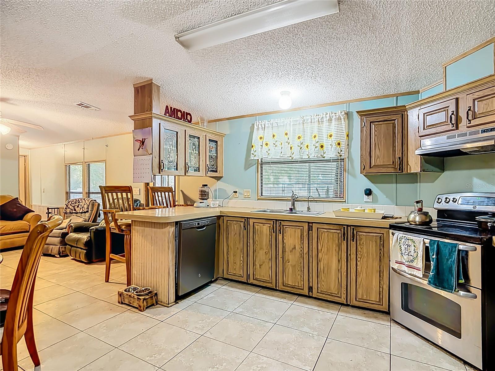 Image 20 of 51 For 821 Irene Drive