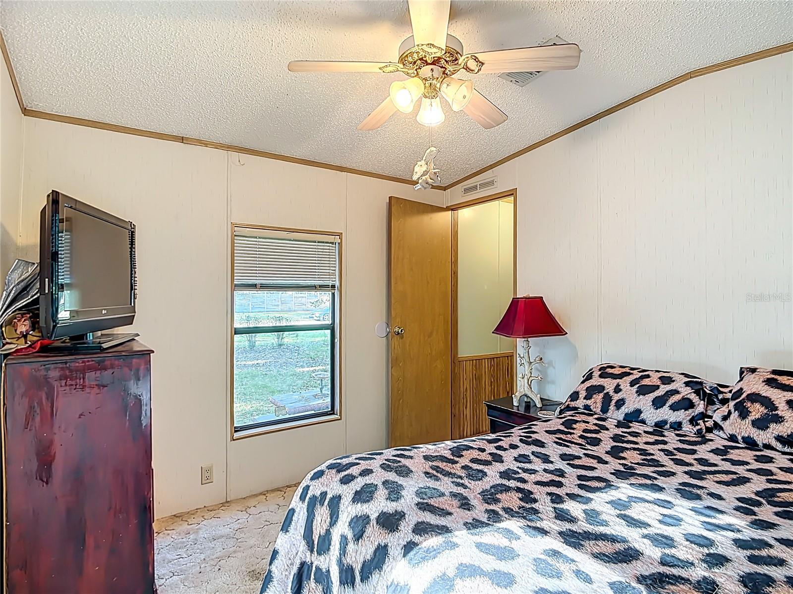 Image 24 of 51 For 821 Irene Drive