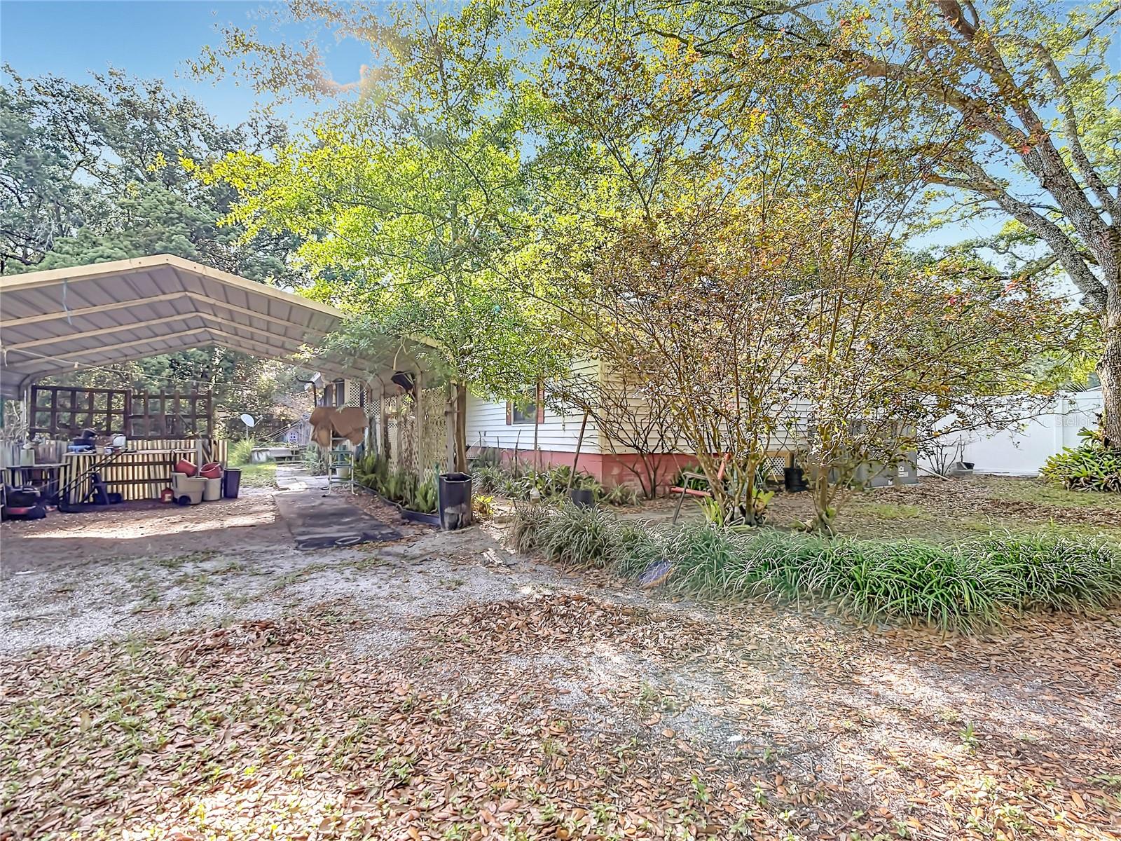 Image 37 of 51 For 821 Irene Drive