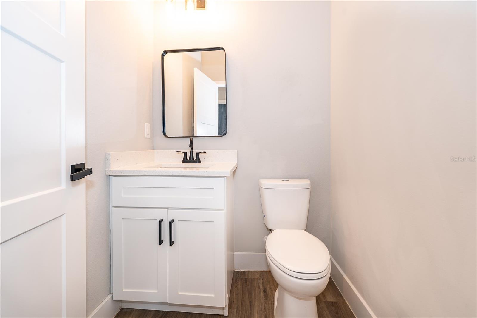 Image 29 of 31 For 1519 Indiana Street