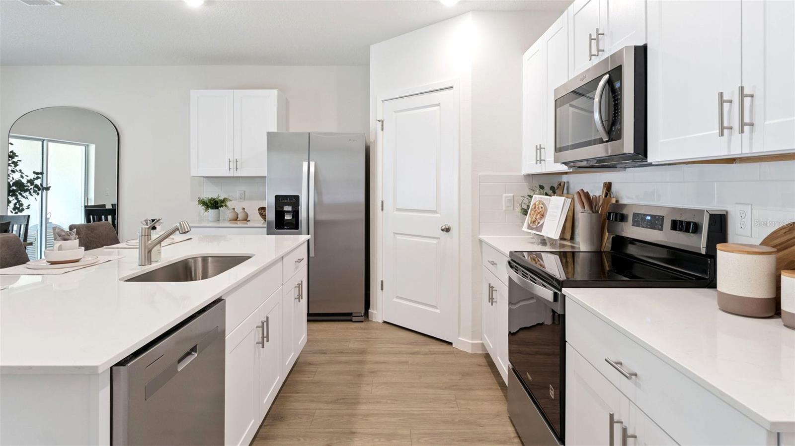 Image 5 of 24 For 3267 Spineywood Drive