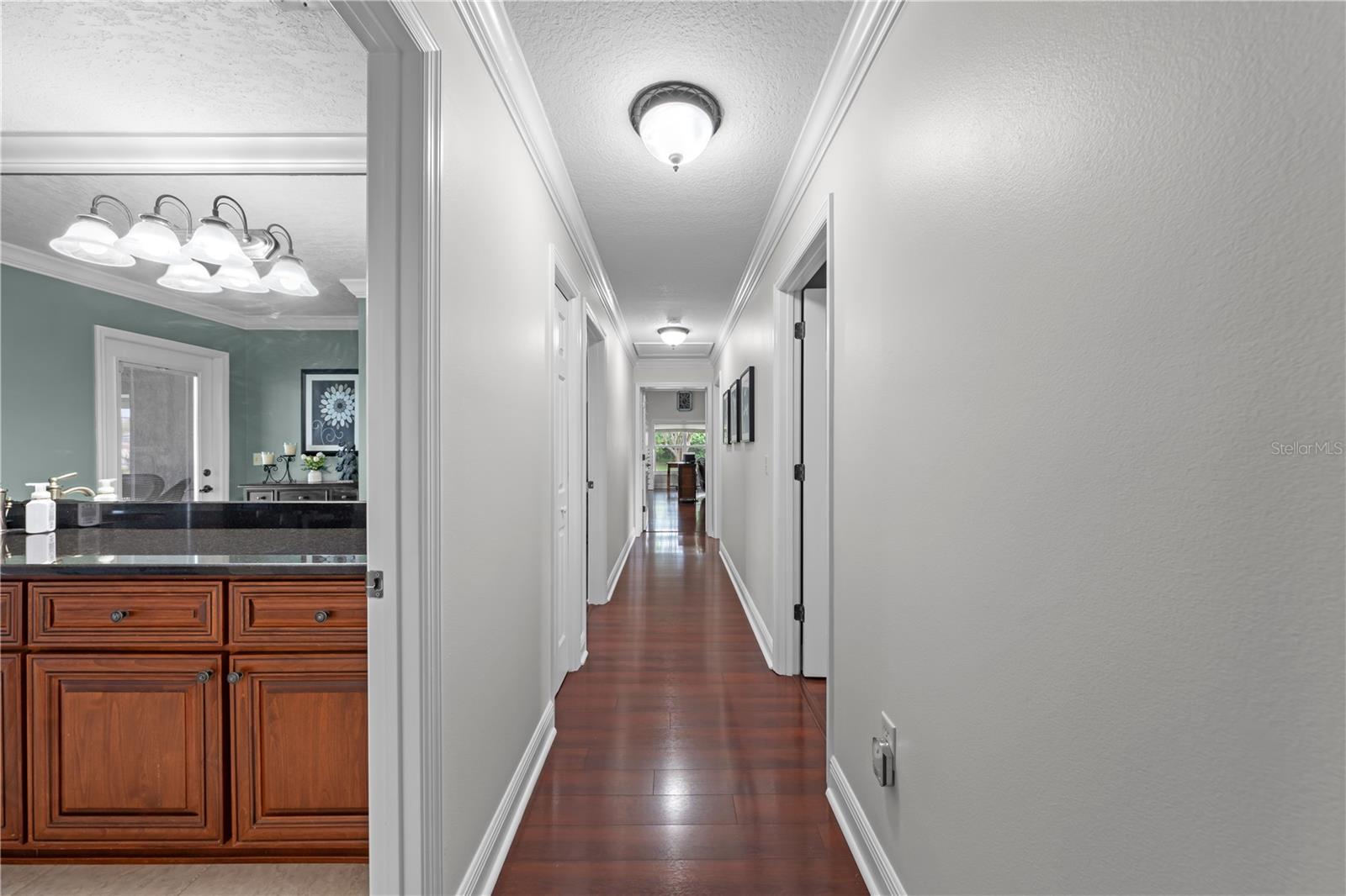 Image 33 of 84 For 2094 Camelot Boulevard