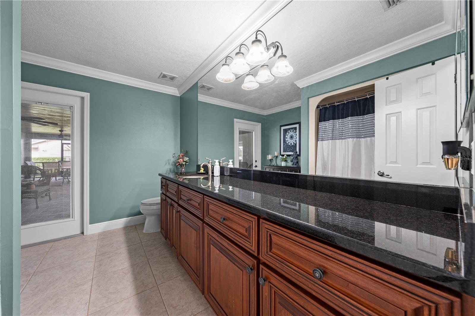 Image 34 of 84 For 2094 Camelot Boulevard