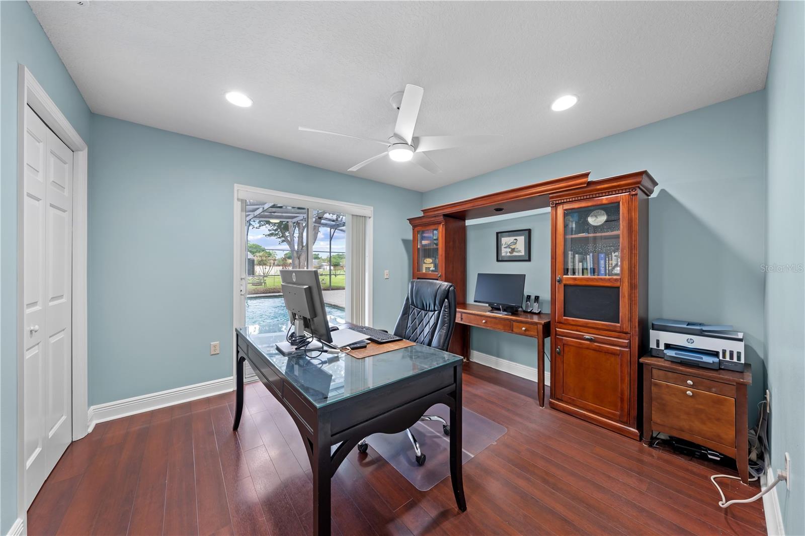 Image 37 of 84 For 2094 Camelot Boulevard