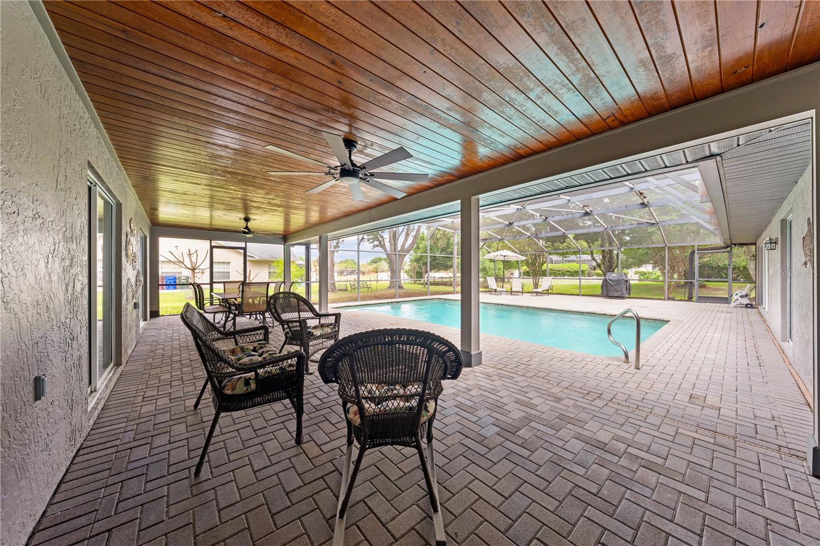 Image 56 of 84 For 2094 Camelot Boulevard