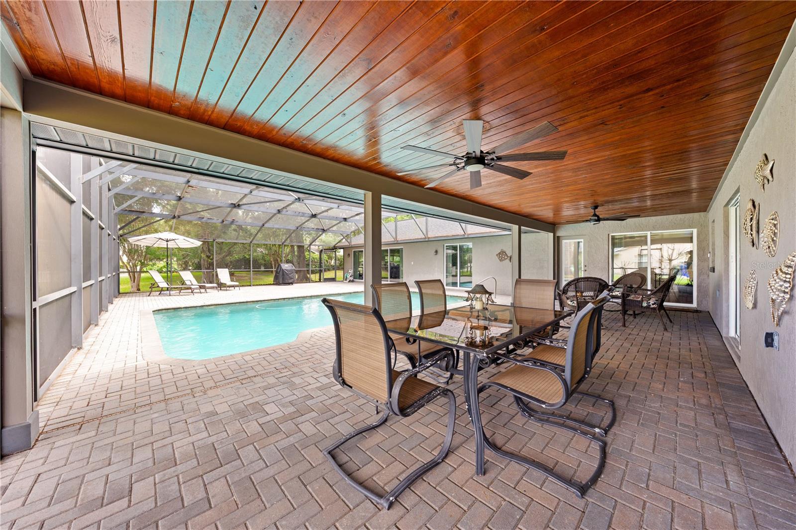 Image 59 of 84 For 2094 Camelot Boulevard