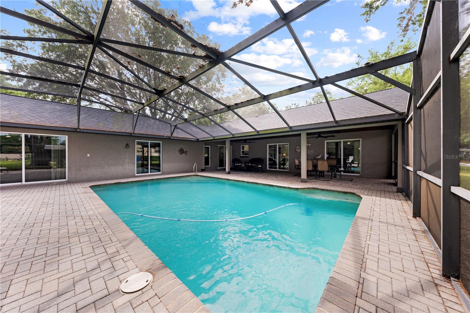 Image 64 of 84 For 2094 Camelot Boulevard