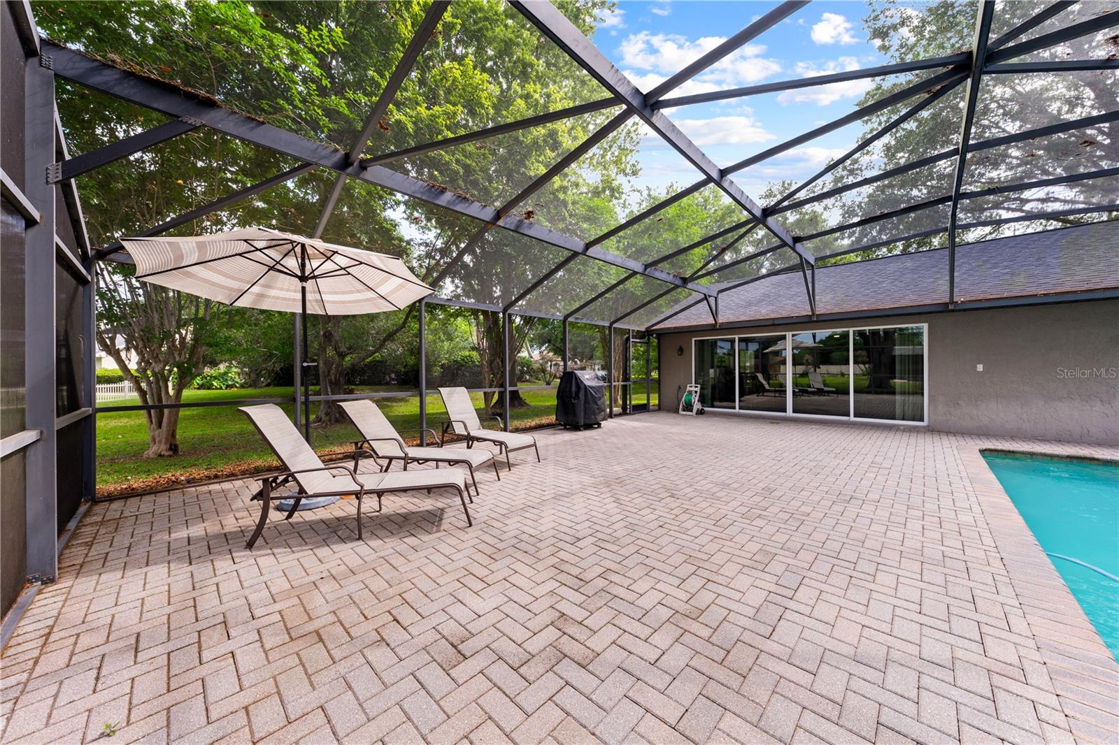 Image 65 of 84 For 2094 Camelot Boulevard