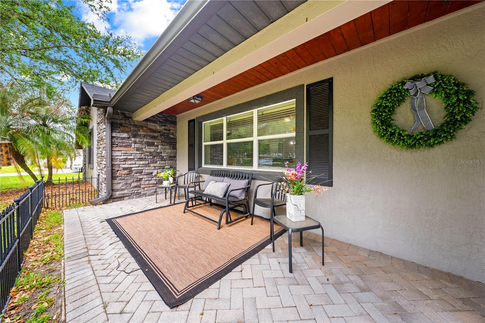 Image 7 of 84 For 2094 Camelot Boulevard