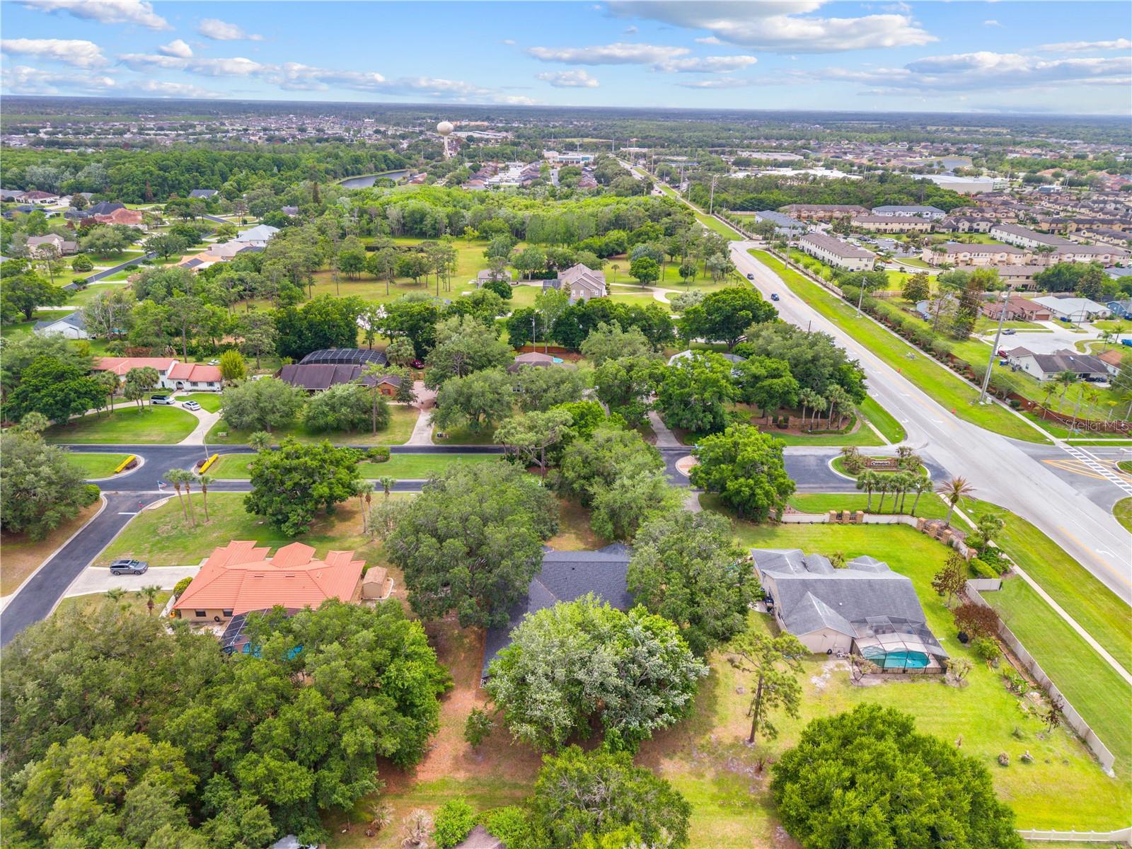 Image 71 of 84 For 2094 Camelot Boulevard