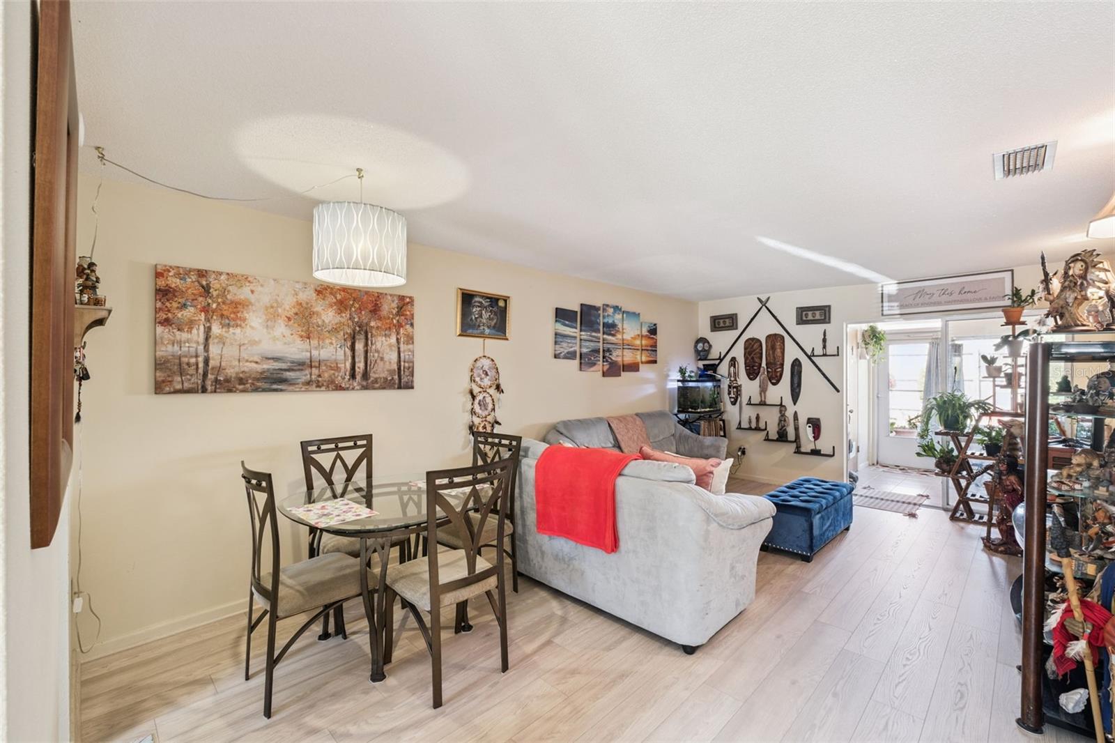 Image 6 of 19 For 714 Minnesota Avenue B