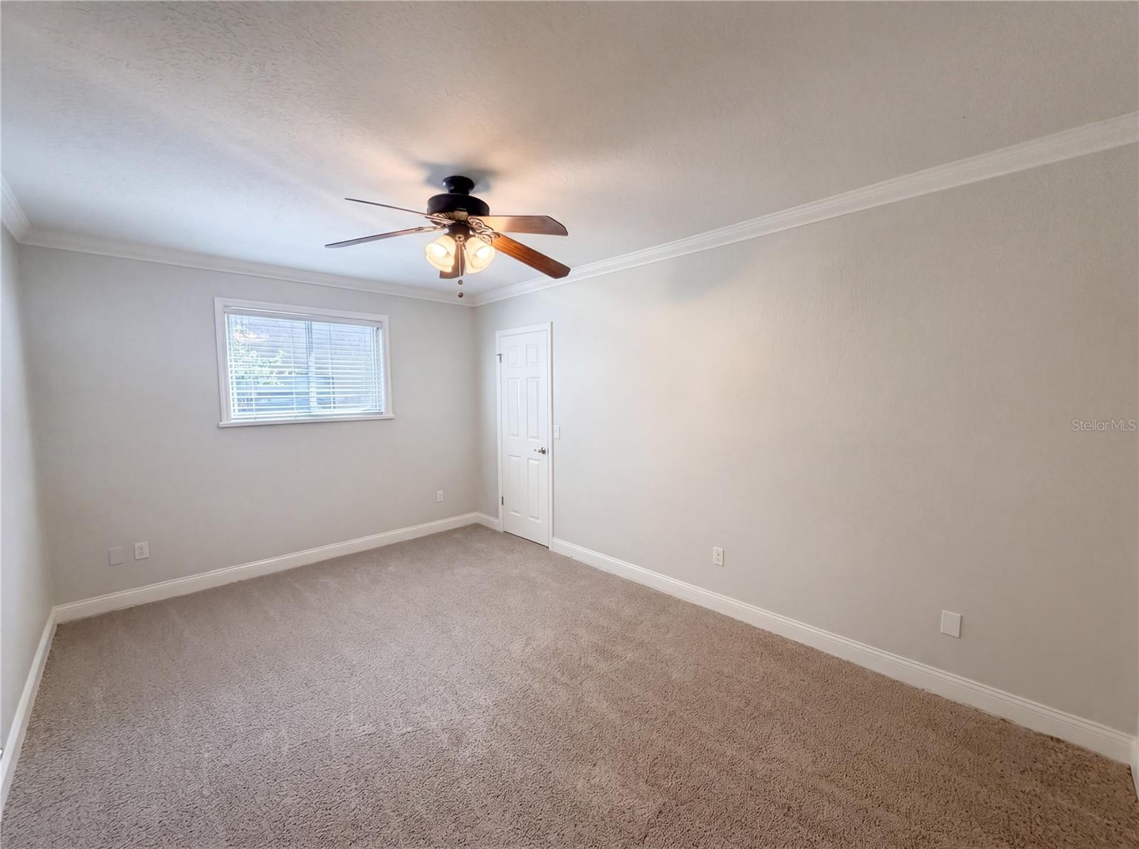 Image 22 of 50 For 5609 Executive Drive