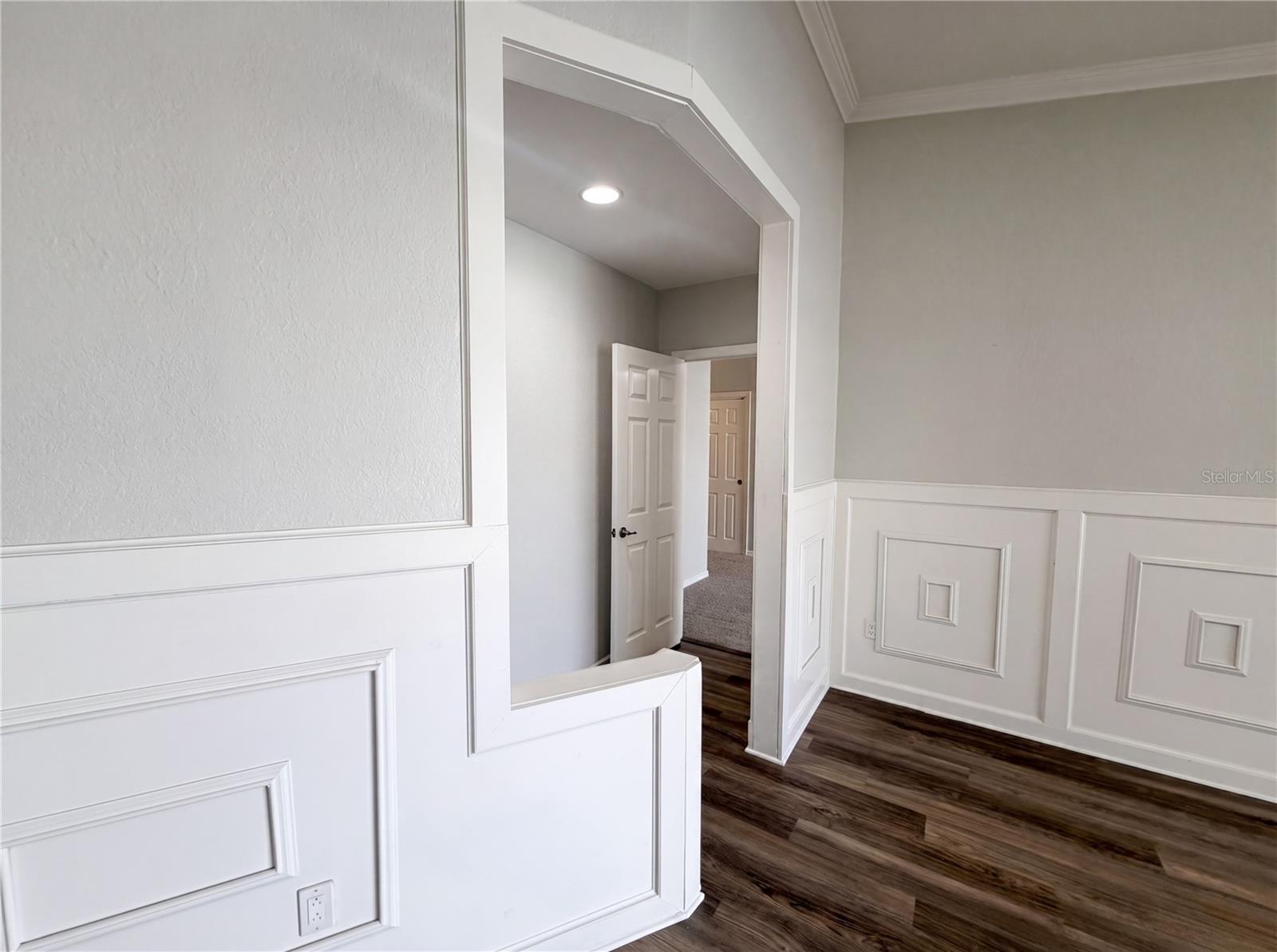 Image 35 of 50 For 5609 Executive Drive