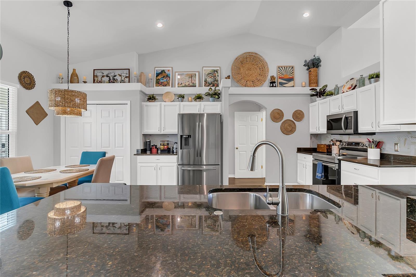 Image 13 of 46 For 3245 Countryside View Drive