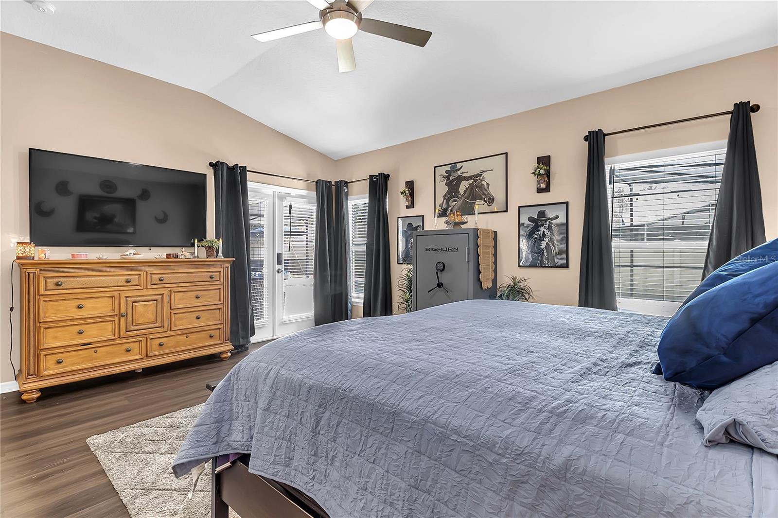 Image 19 of 46 For 3245 Countryside View Drive