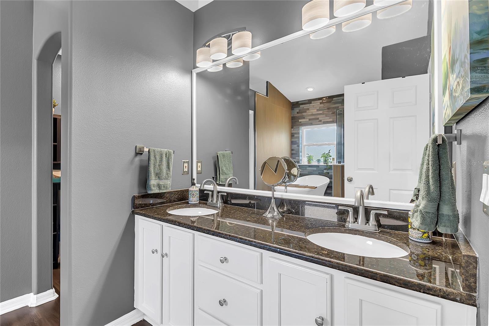 Image 22 of 46 For 3245 Countryside View Drive