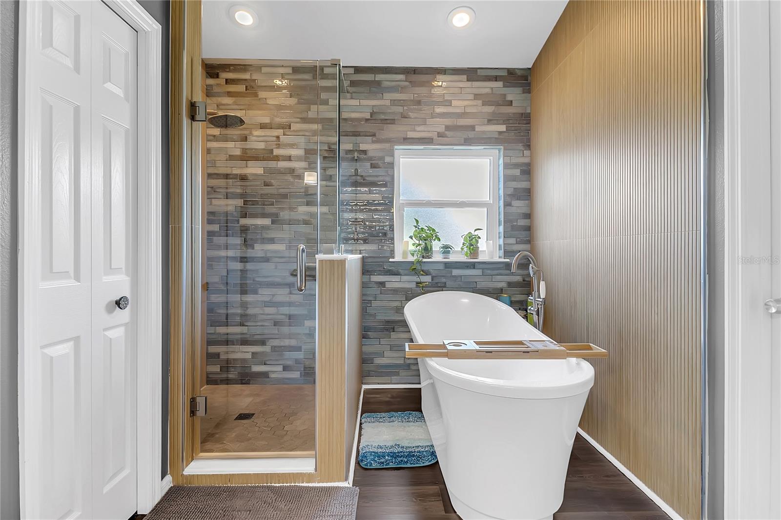 Image 5 of 46 For 3245 Countryside View Drive