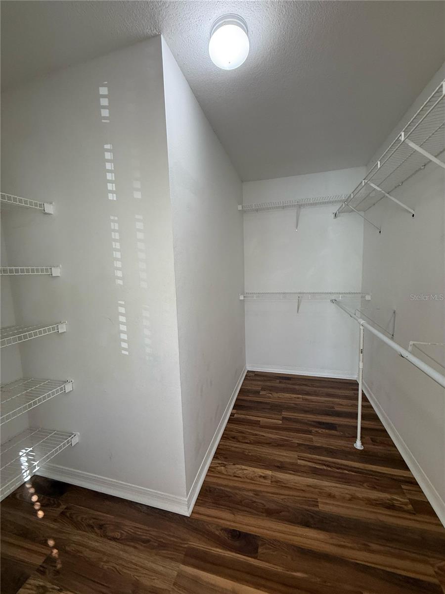 Image 9 of 18 For 1979 Summer Club Drive 213