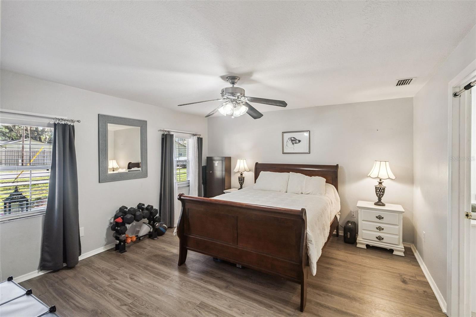 Image 10 of 34 For 2112 9th Street